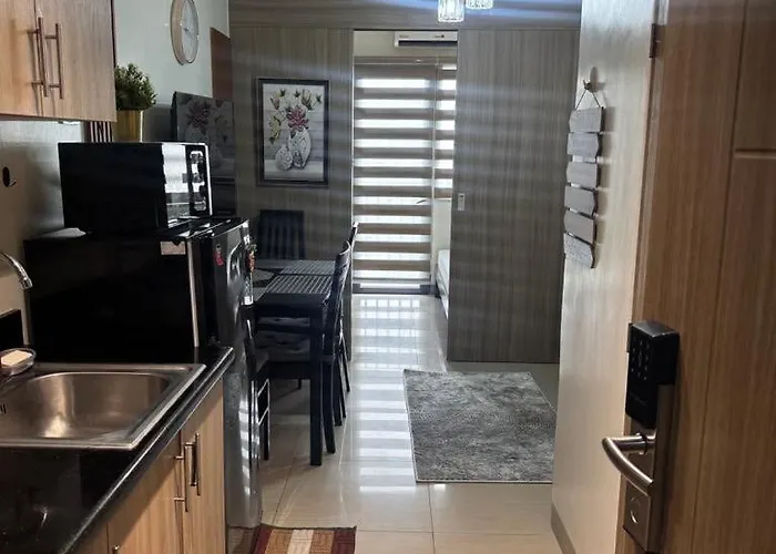 Newly Furnished Staycation Near Mall Of Apartment *