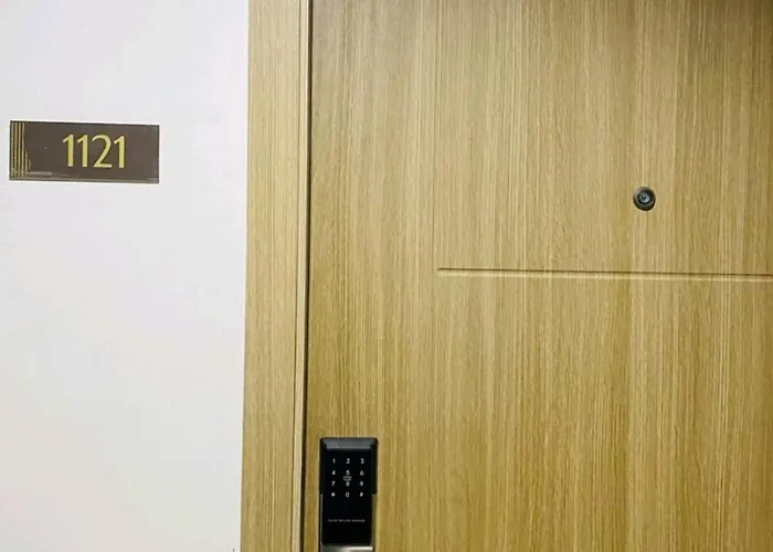Newly Furnished Staycation Near Mall Of Apartment *